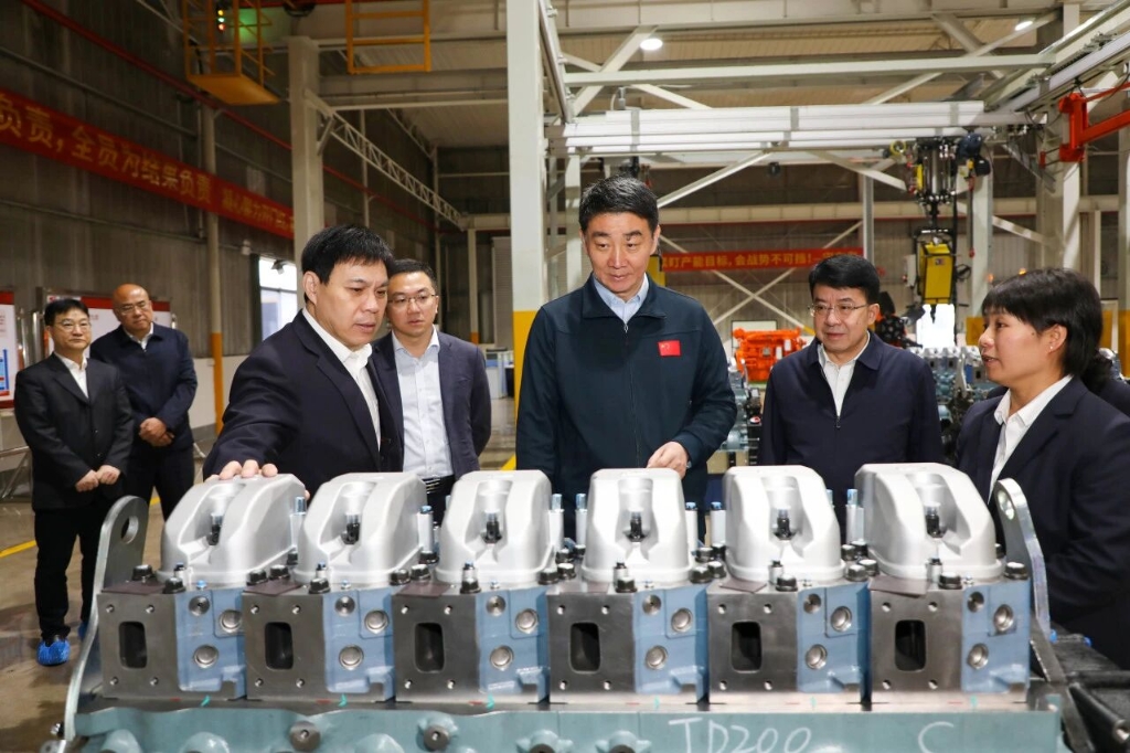 玉林市委书记王琛率队到玉柴调研慰问