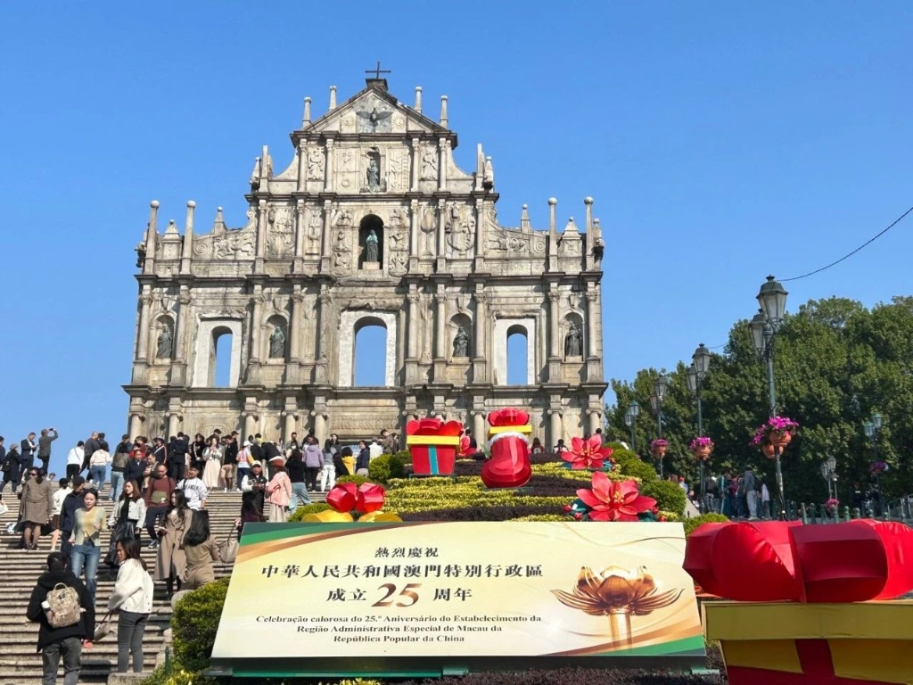澳门回归祖国25周年 | 玉柴20载竭诚护航澳门绿色交通事业