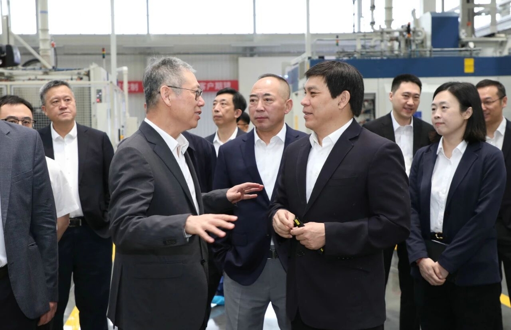 李汉阳与富奥股份董事长胡汉杰会谈交流