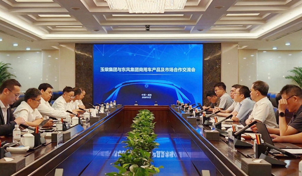 李汉阳率队走访湖北区域重要合作伙伴