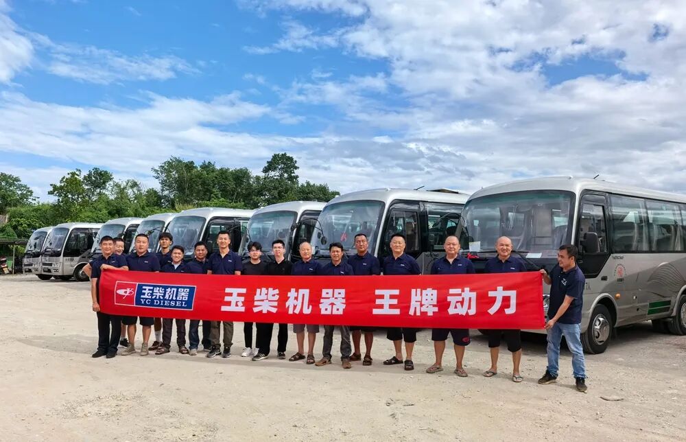 搭载玉柴YCY30高端旅游客车批量交付西双版纳